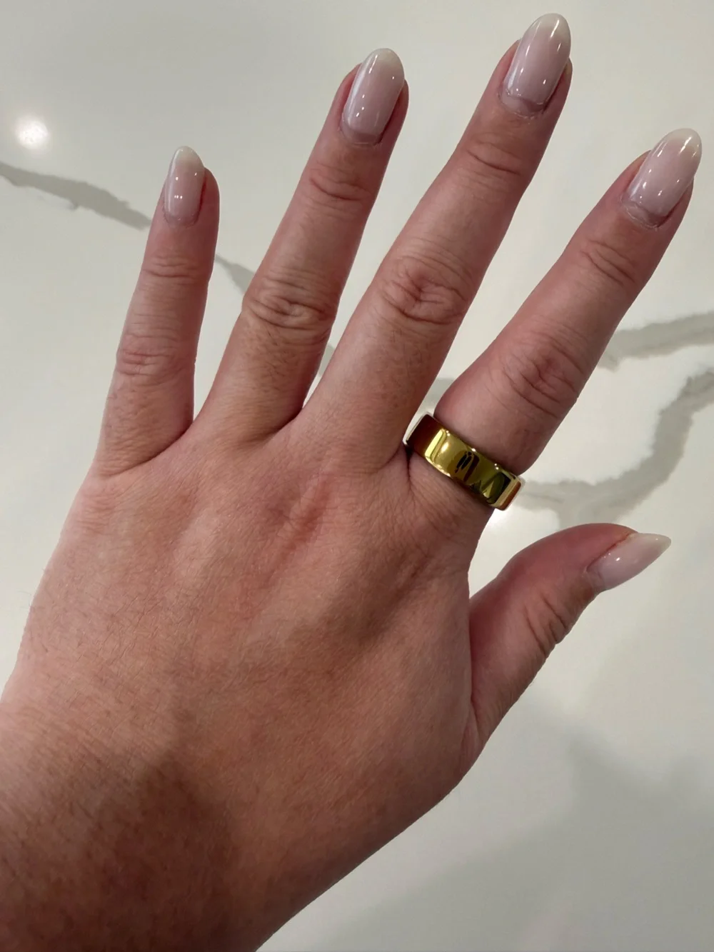Oura Ring 4 Smart Ring in Gold (Size 11) Worn a few times, looks brand new